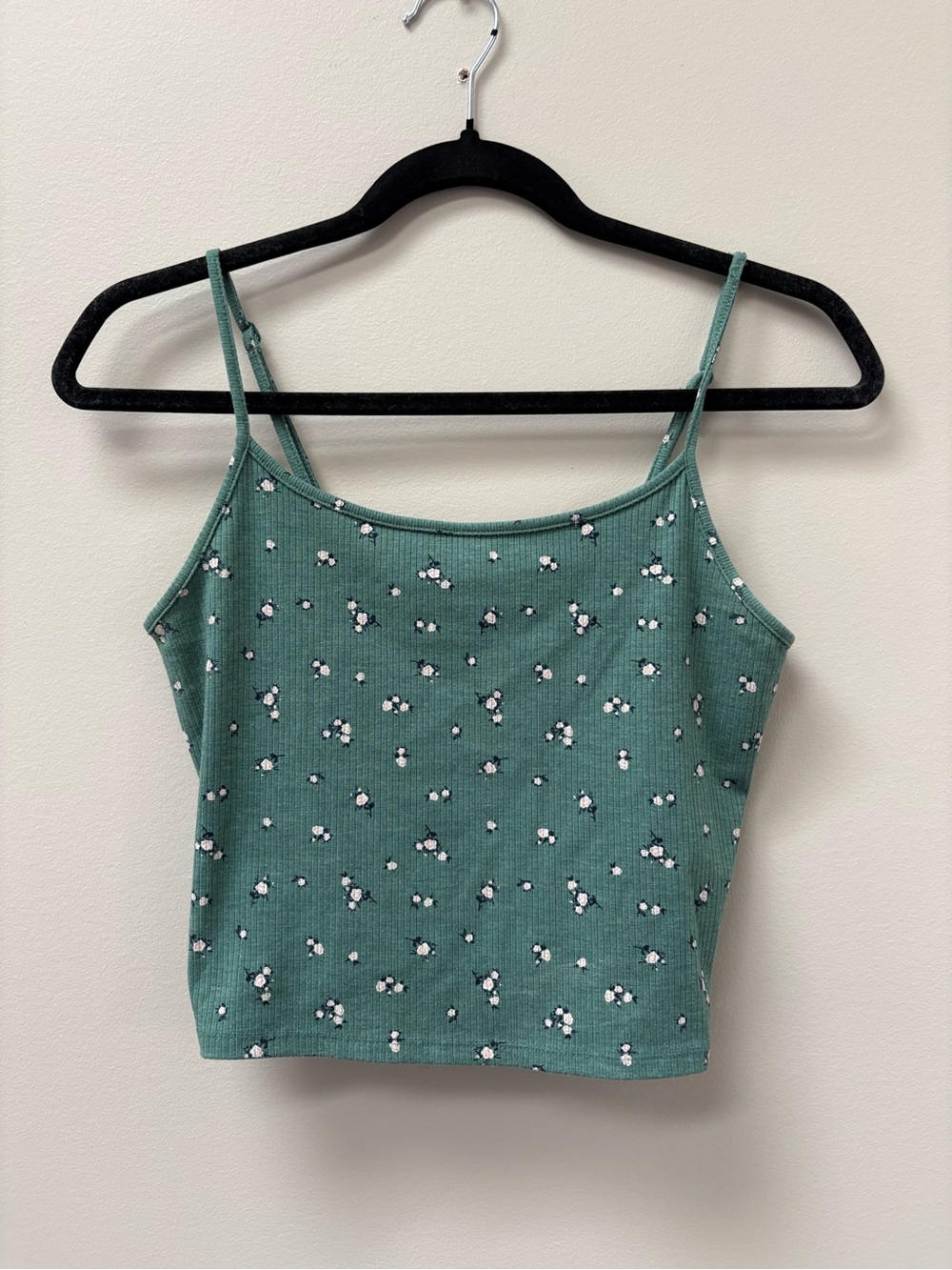 American Eagle Outfitters Green Floral Ribbed Cropped Tank